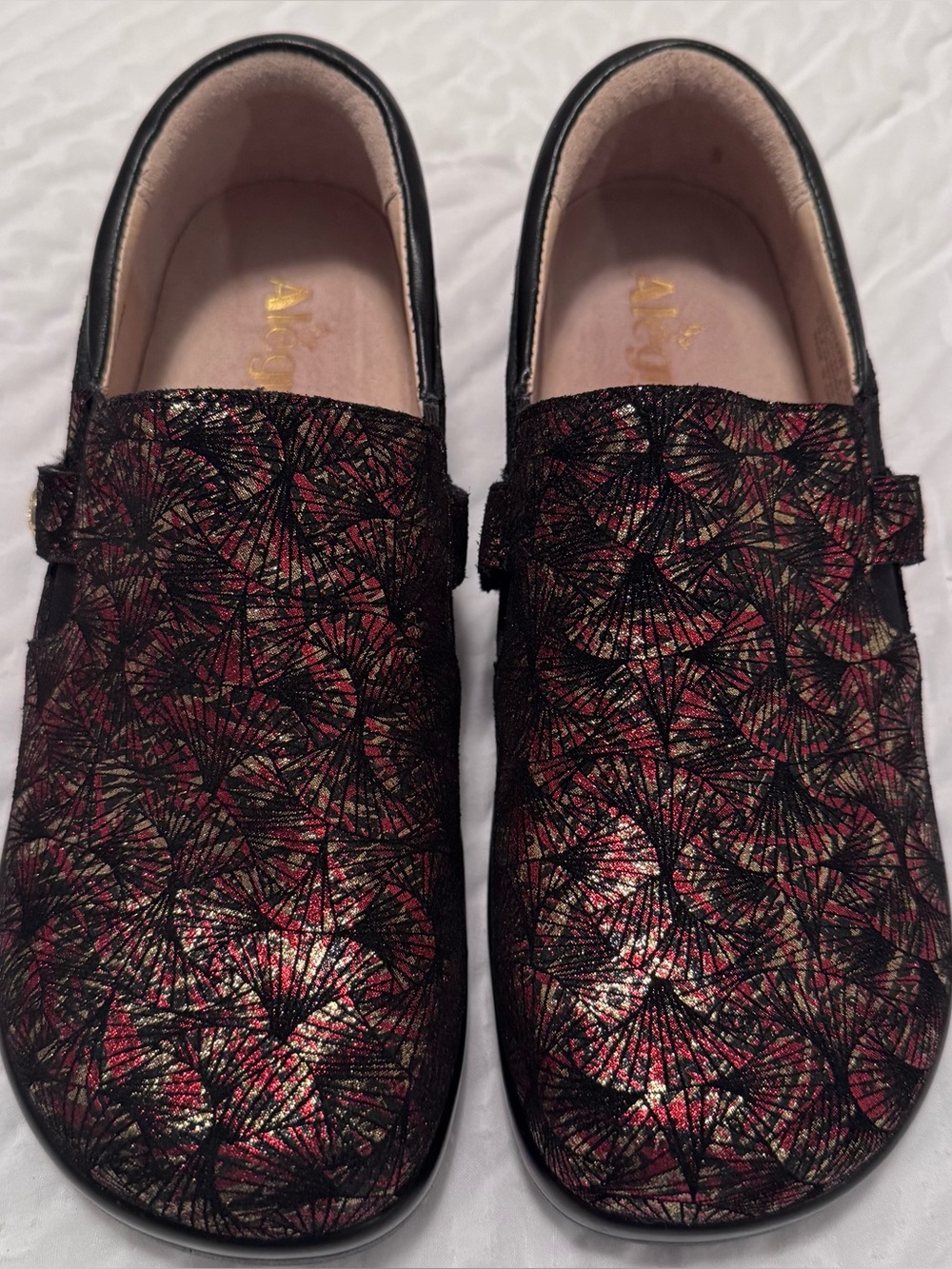 Alegria KAR-274XW Womens Slip-On Comfort Leather Shoes Black/Red, size 39